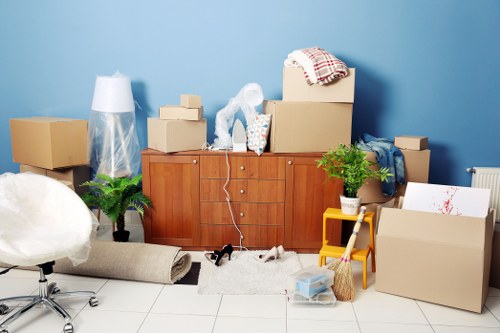Safe handling of bulky furniture during local storage arrangements