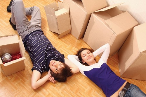 Liability and insurance terms for stored personal or business goods